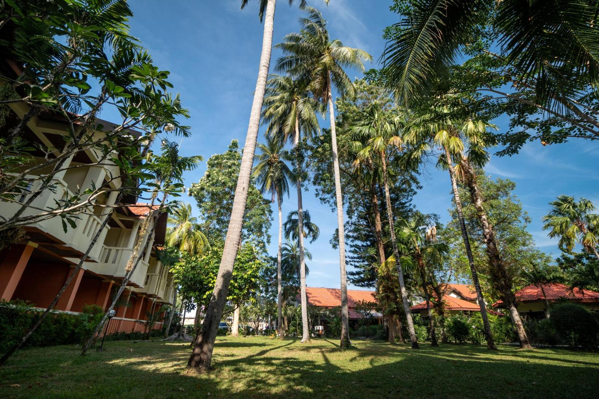 Phuket Leelavadee Hua Ting Resort Patong Zewnętrze zdjęcie
