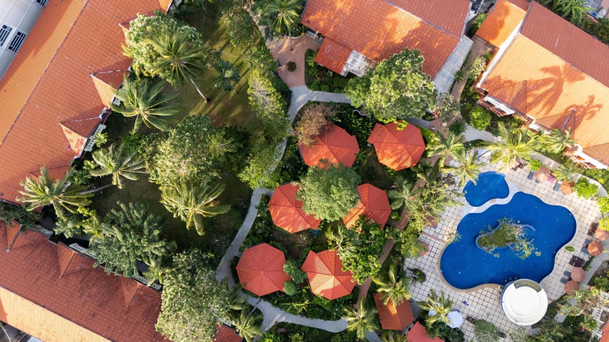 Phuket Leelavadee Hua Ting Resort Patong Zewnętrze zdjęcie