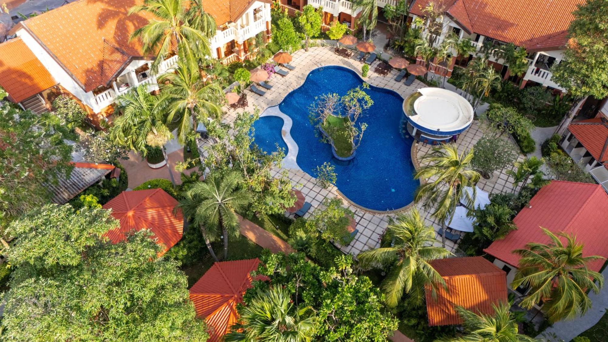 Phuket Leelavadee Hua Ting Resort Patong Zewnętrze zdjęcie