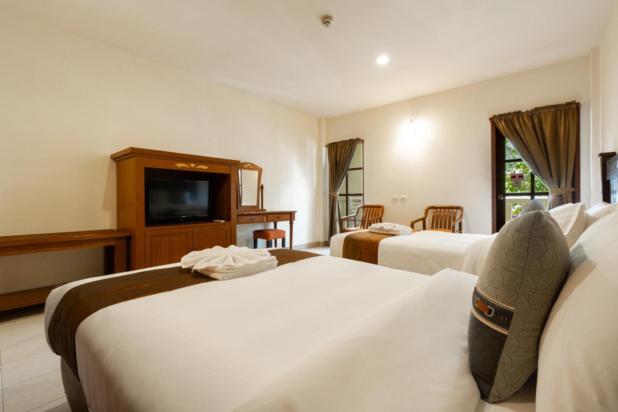 Phuket Leelavadee Hua Ting Resort Patong Zewnętrze zdjęcie