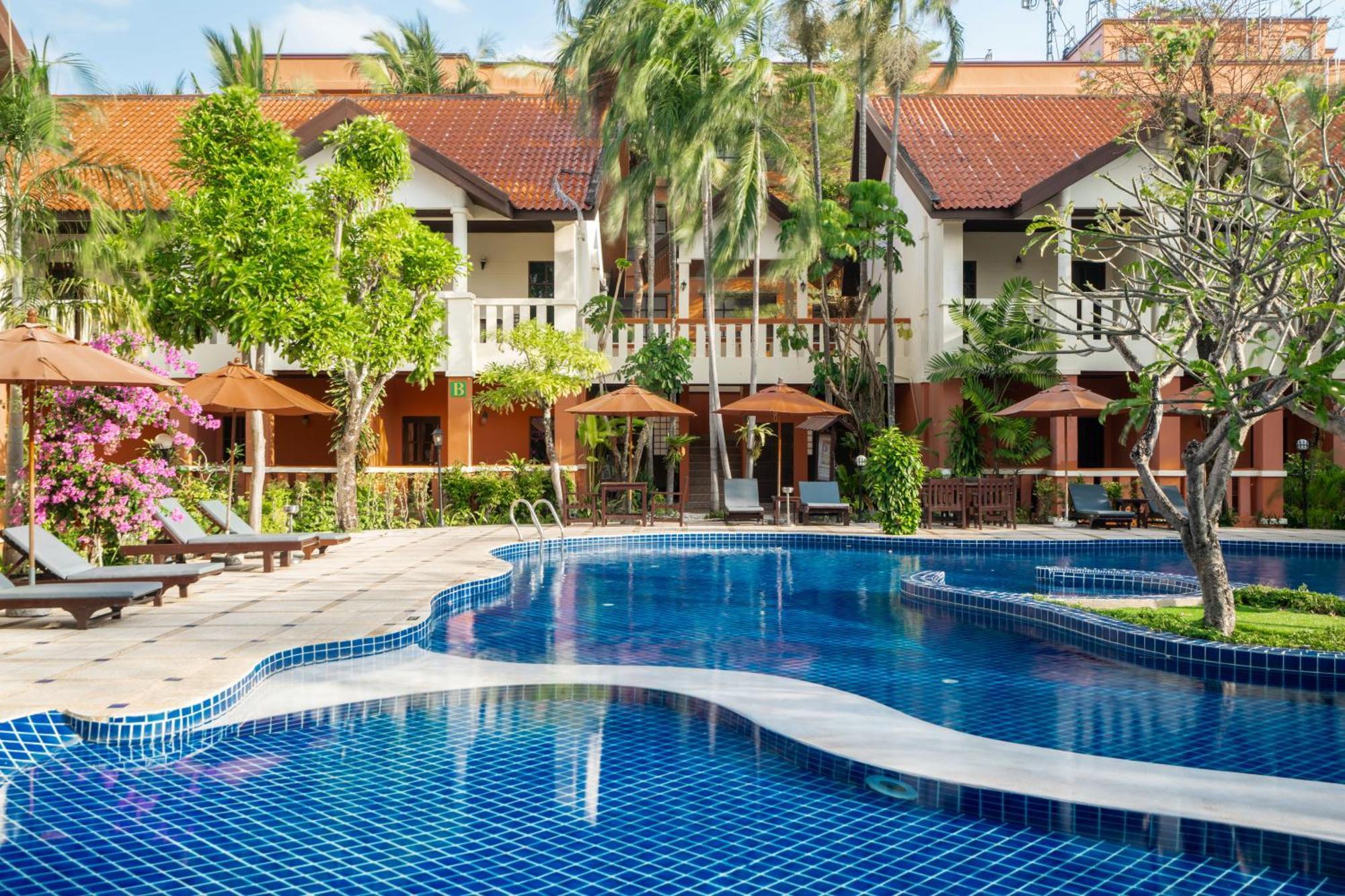 Phuket Leelavadee Hua Ting Resort Patong Zewnętrze zdjęcie