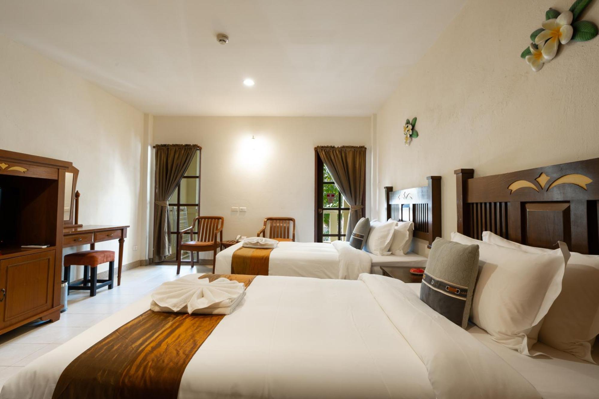 Phuket Leelavadee Hua Ting Resort Patong Zewnętrze zdjęcie