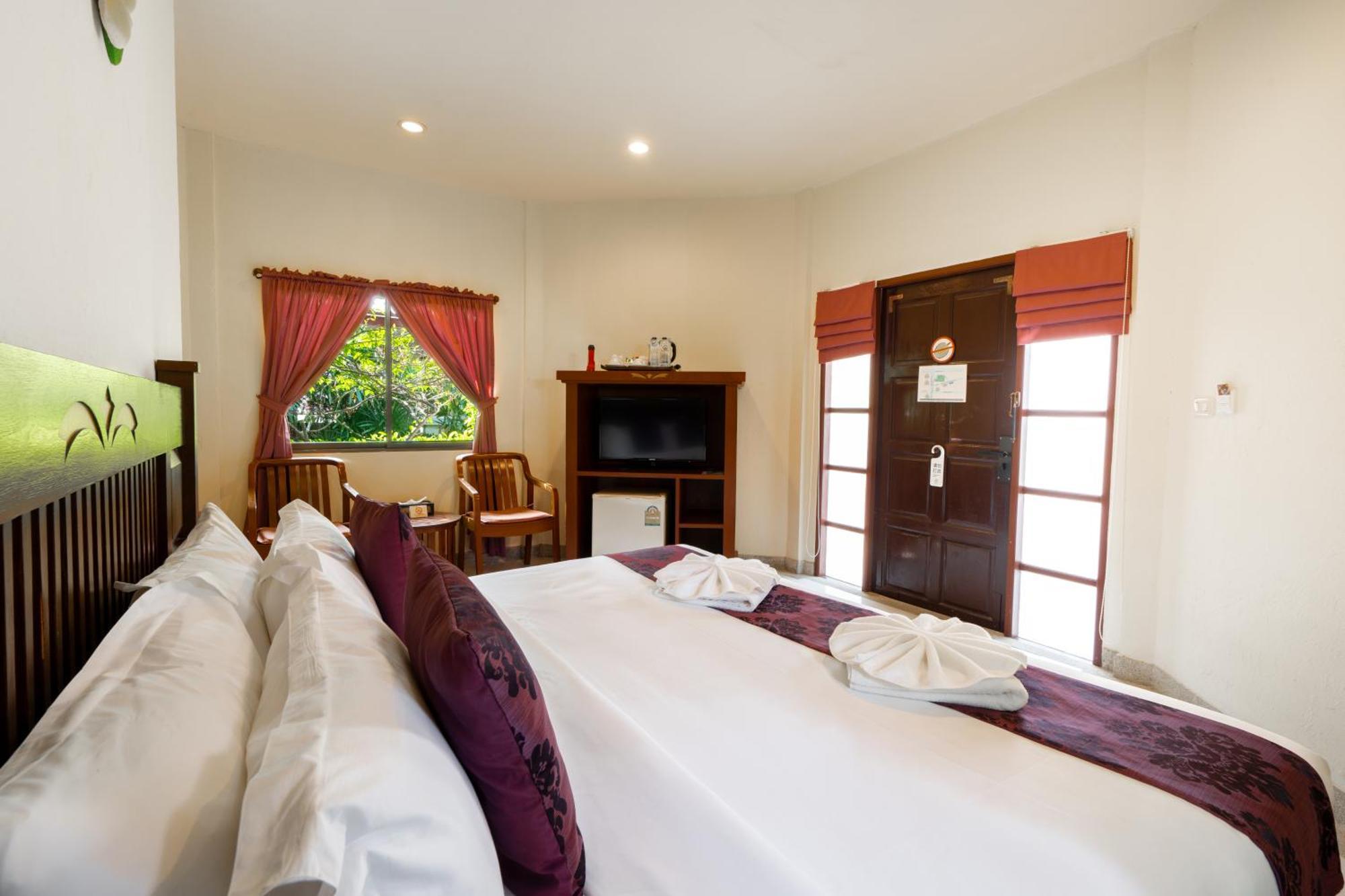 Phuket Leelavadee Hua Ting Resort Patong Zewnętrze zdjęcie