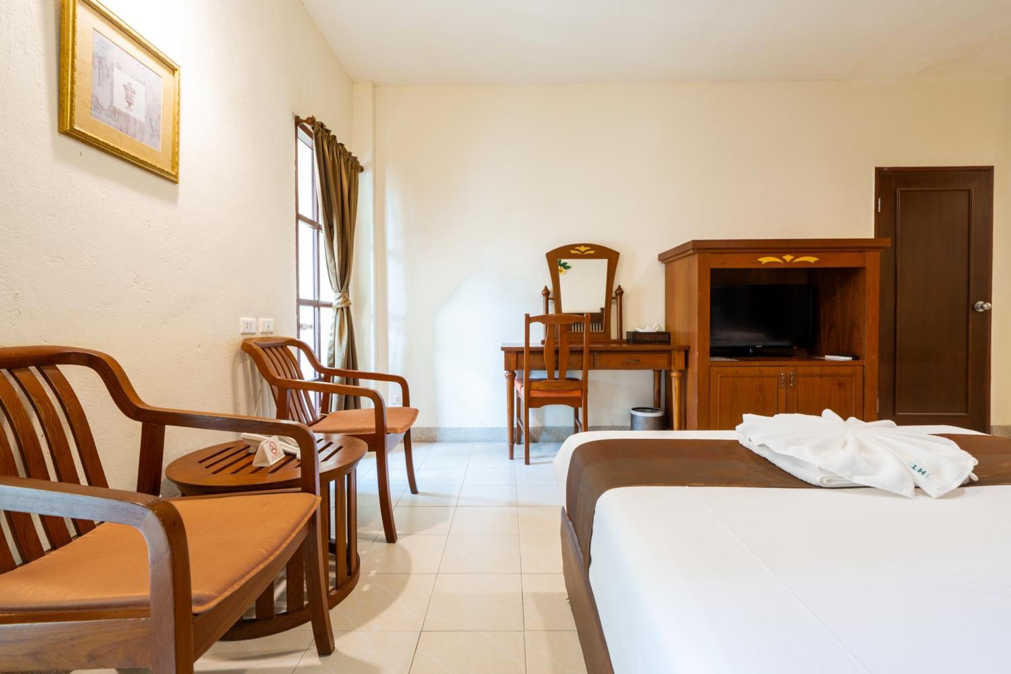 Phuket Leelavadee Hua Ting Resort Patong Zewnętrze zdjęcie