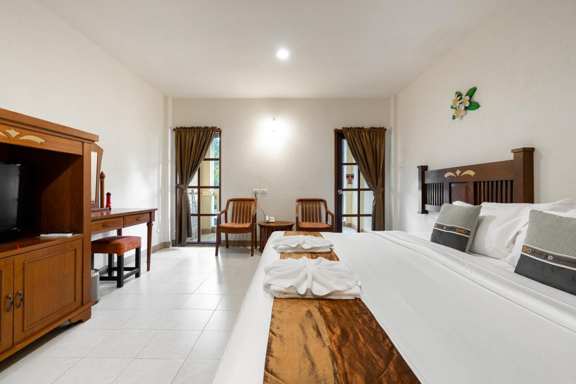 Phuket Leelavadee Hua Ting Resort Patong Zewnętrze zdjęcie