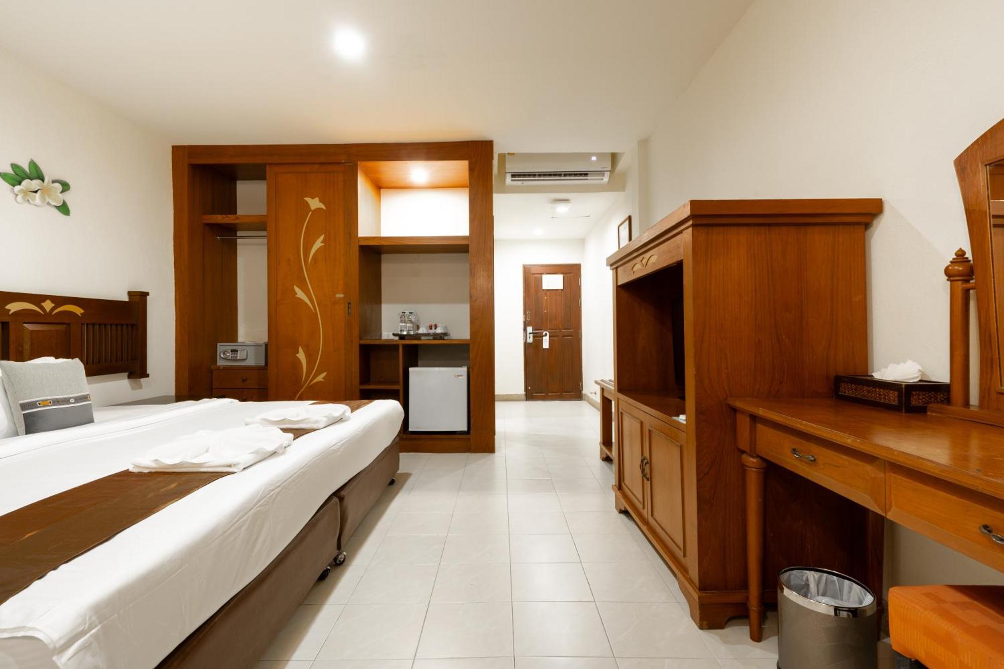 Phuket Leelavadee Hua Ting Resort Patong Zewnętrze zdjęcie