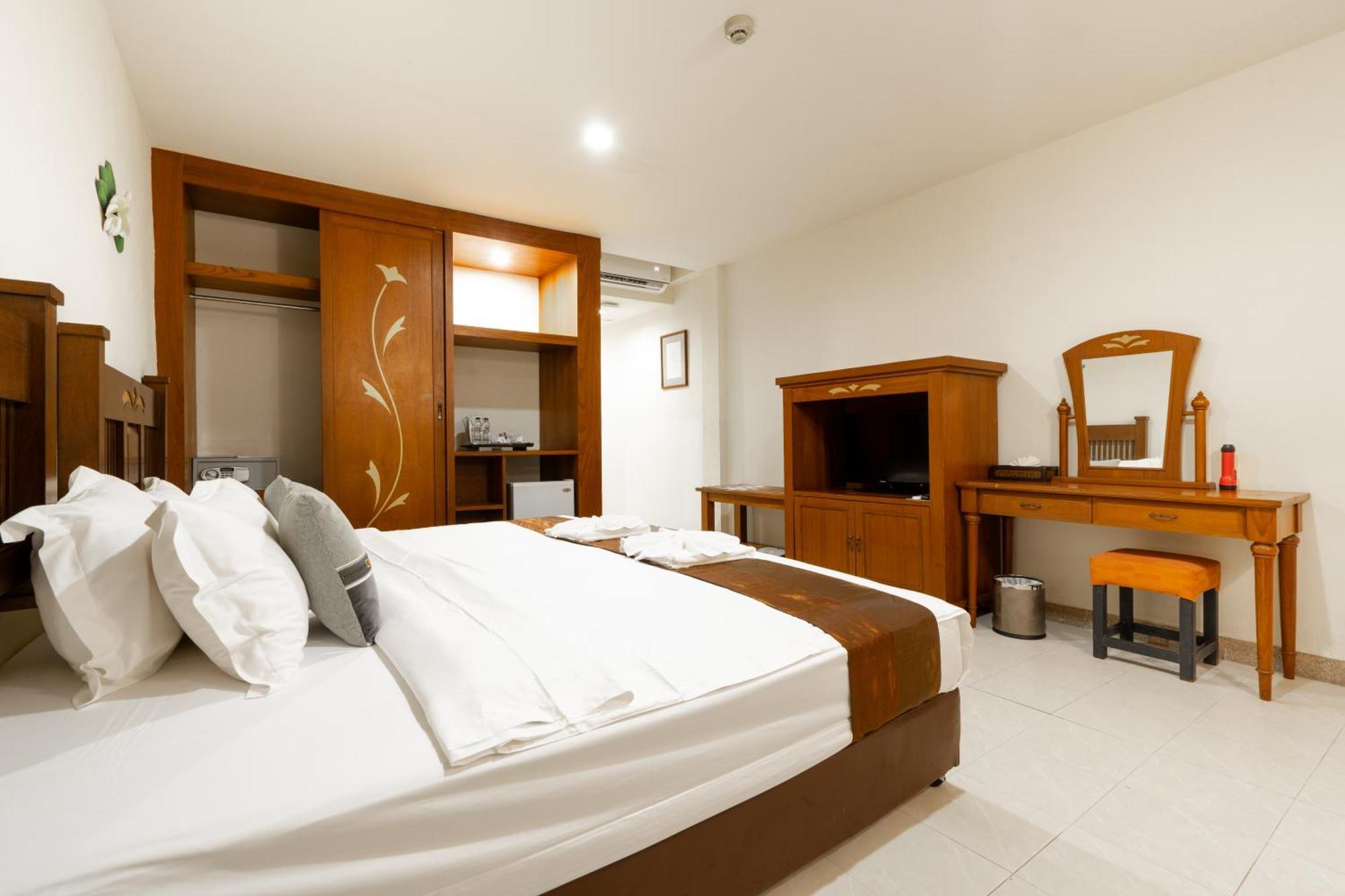 Phuket Leelavadee Hua Ting Resort Patong Zewnętrze zdjęcie