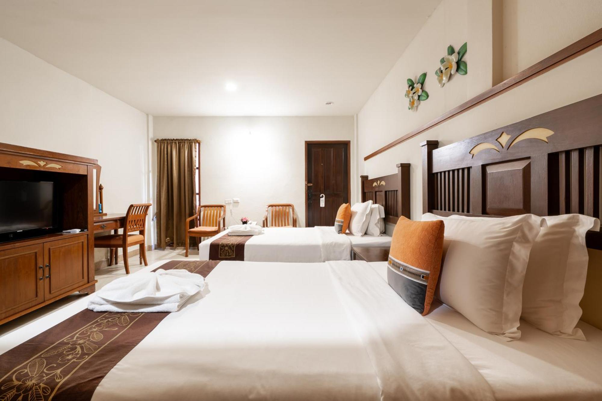 Phuket Leelavadee Hua Ting Resort Patong Zewnętrze zdjęcie