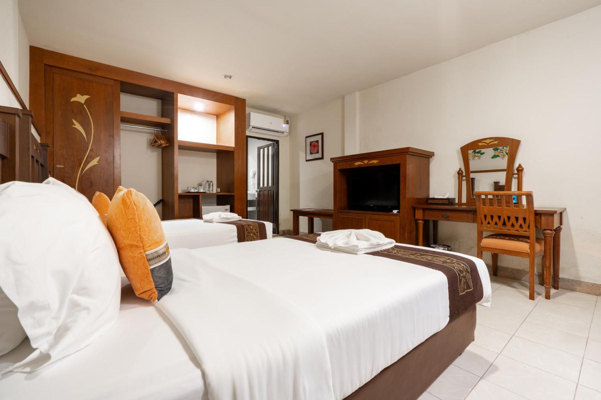 Phuket Leelavadee Hua Ting Resort Patong Zewnętrze zdjęcie